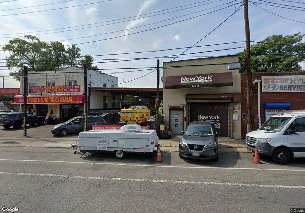 162-42 Pidgeon Meadow Rd unit 2nd Fl, Flushing, NY 11358 - photo 1