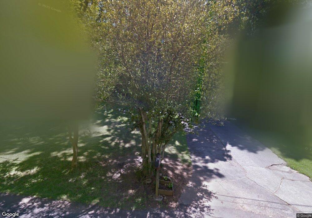 5752 Hillcrest Dr, Acworth, GA 30102 - photo 1