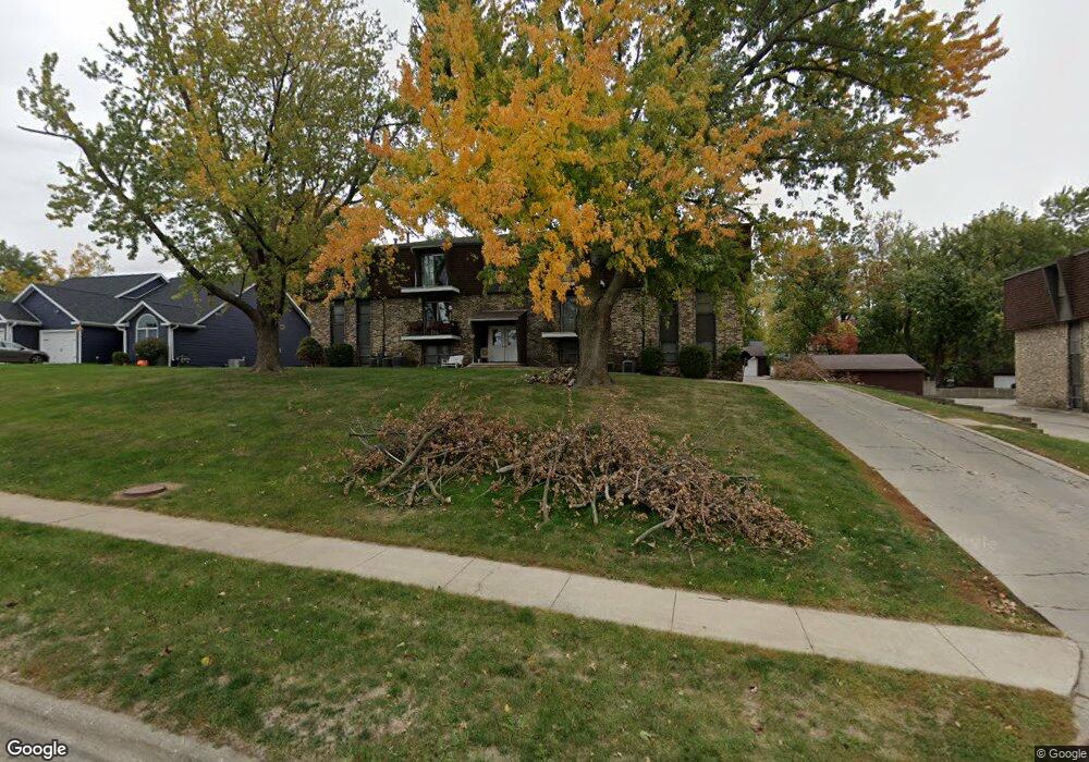 604 E 3rd St S, Newton, IA 50208 - photo 1