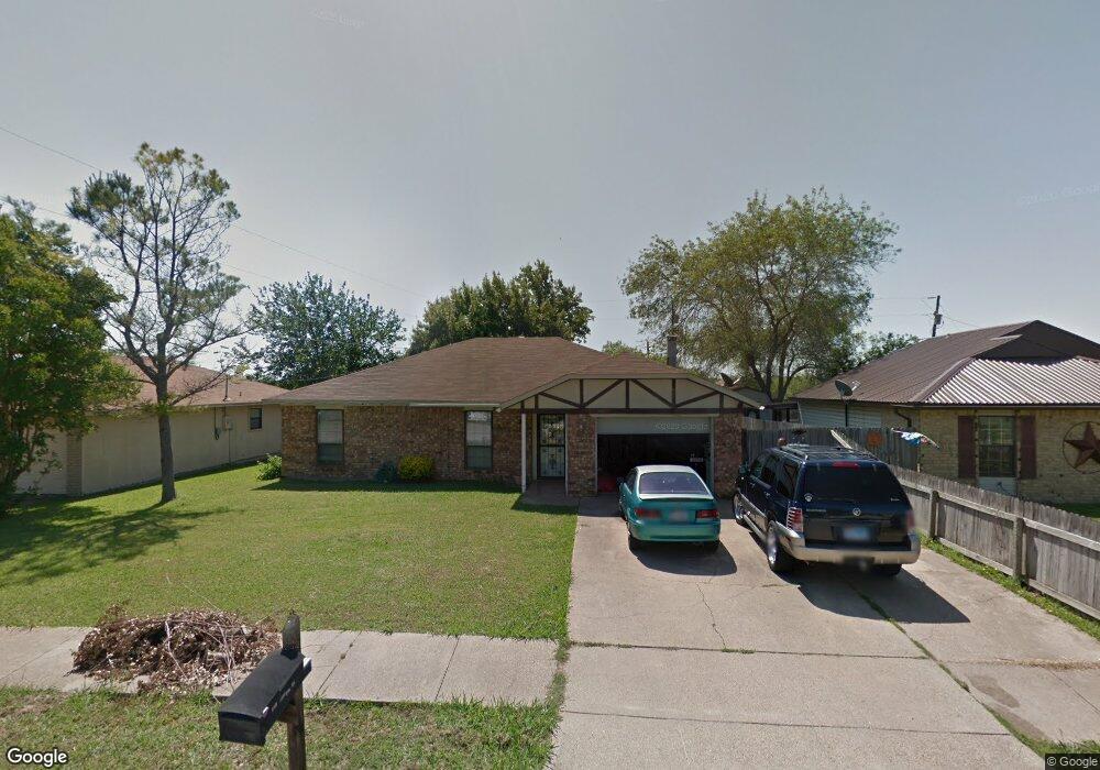 1505 Oriole St, Ennis, TX 75119 - photo 1