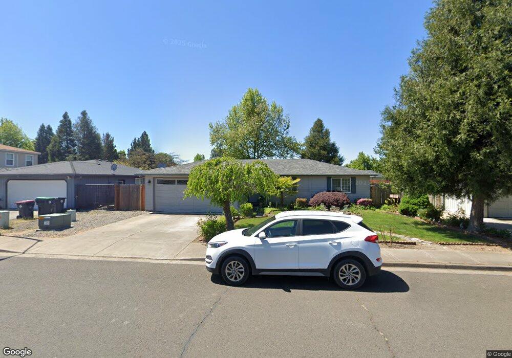 1278 Far Ave W, Central Point, OR 97502 - photo 1