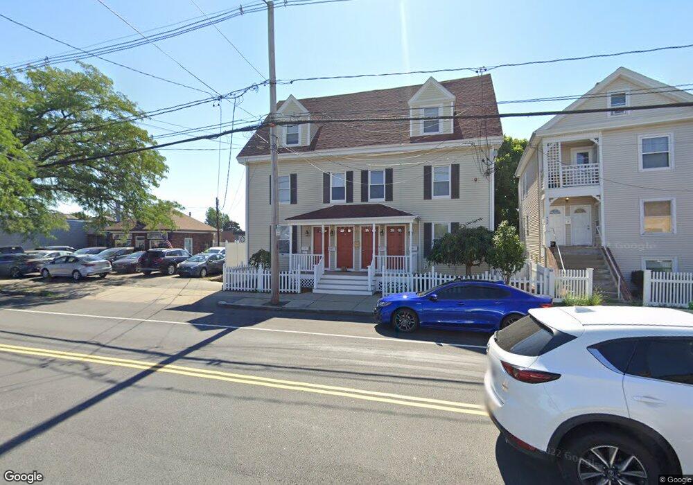 456 Watertown St unit B, Newtonville, MA 02460 - photo 1