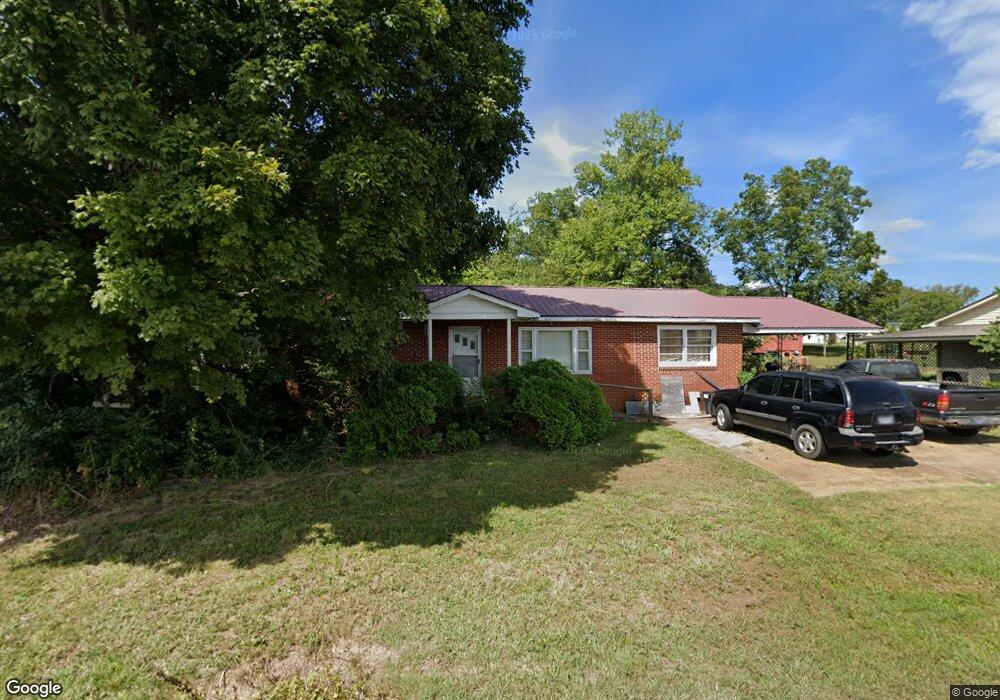 113 College Ave, Linden, TN 37096 - photo 1