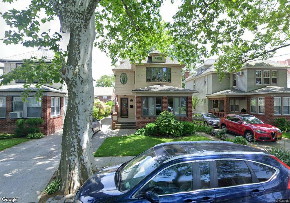 3341 190th St, Flushing, NY 11358 - photo 1