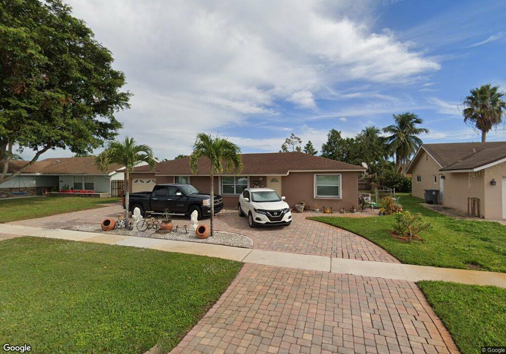 9273 Gettysburg Rd, Boca Raton, FL 33434 - photo 1