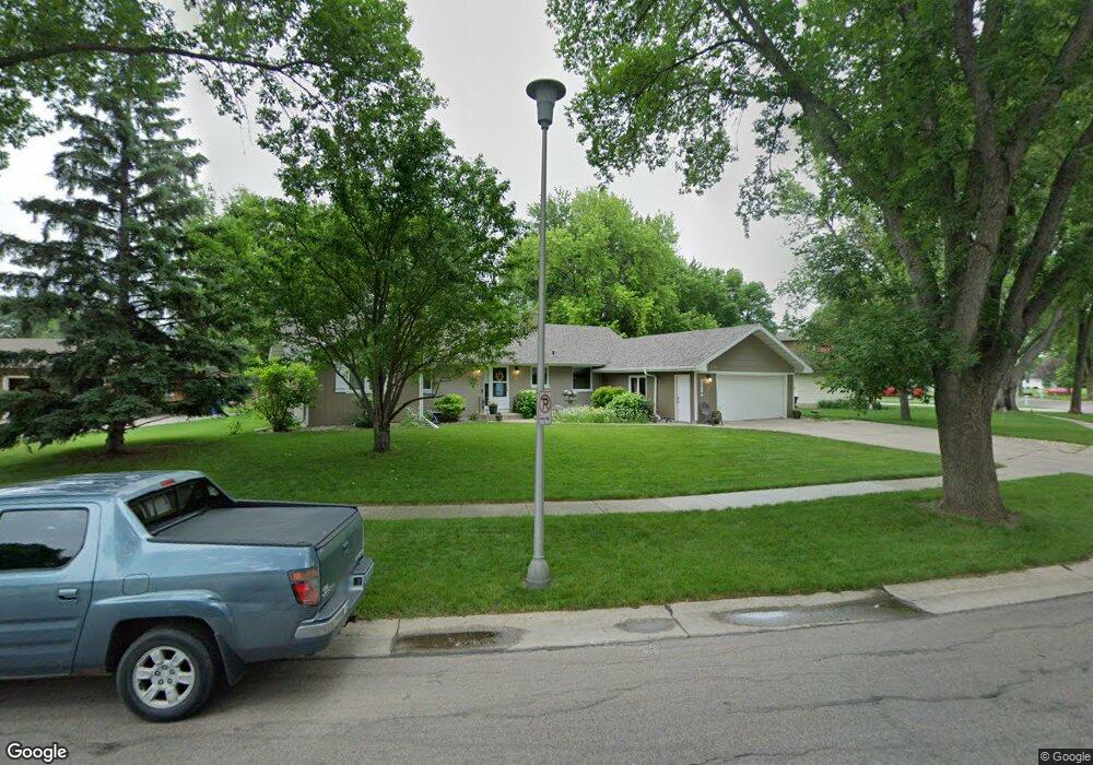 3219 Longfellow Rd N, Fargo, ND 58102 - photo 1