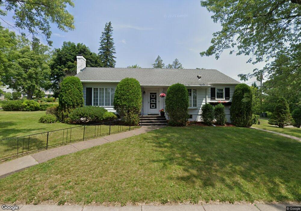 424 N 26th Ave E, Duluth, MN 55812 - photo 1