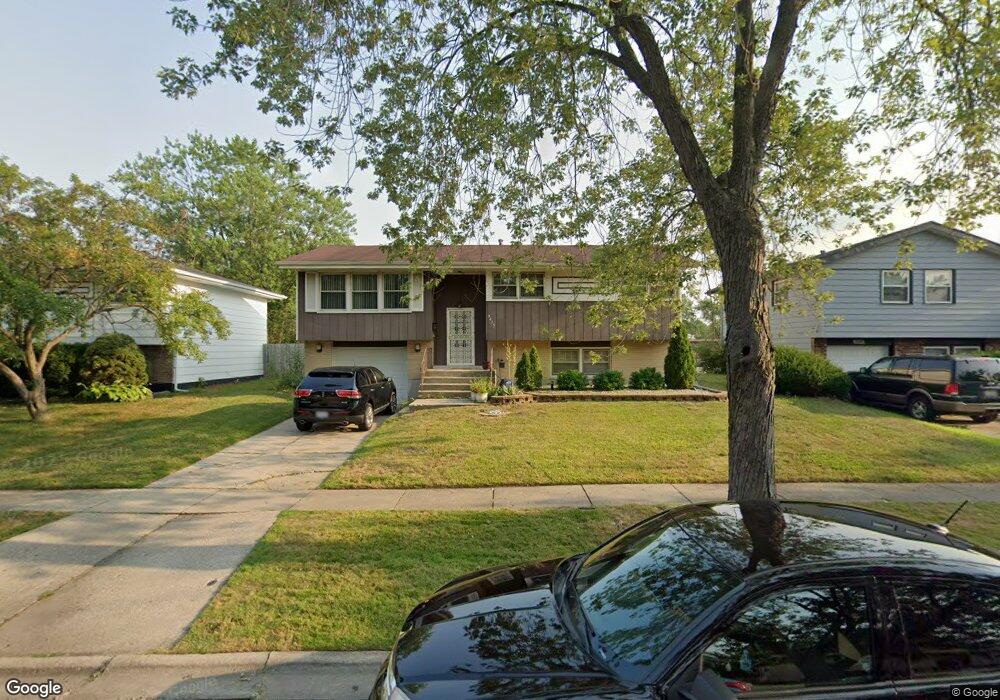3415 Chestnut Dr, Hazel Crest, IL 60429 - photo 1