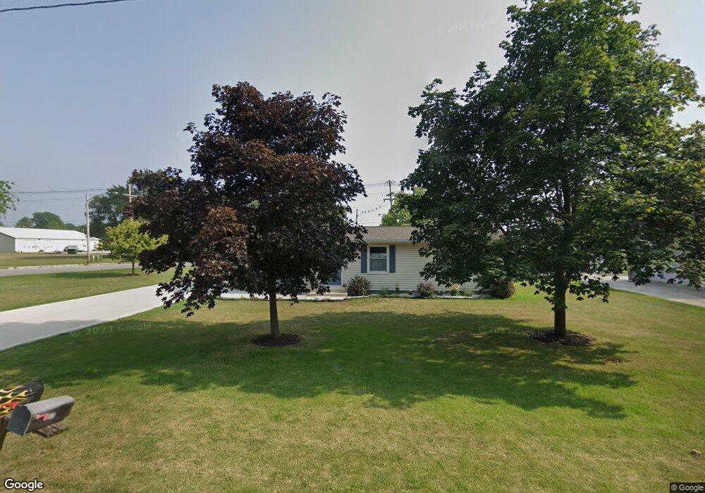 1406 W Central Ave, Bluffton, IN 46714 - photo 1