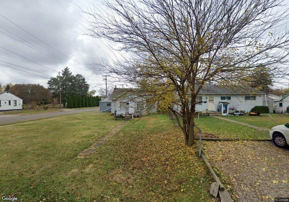 573 Erickson Ave, Columbus, OH 43213 - photo 1