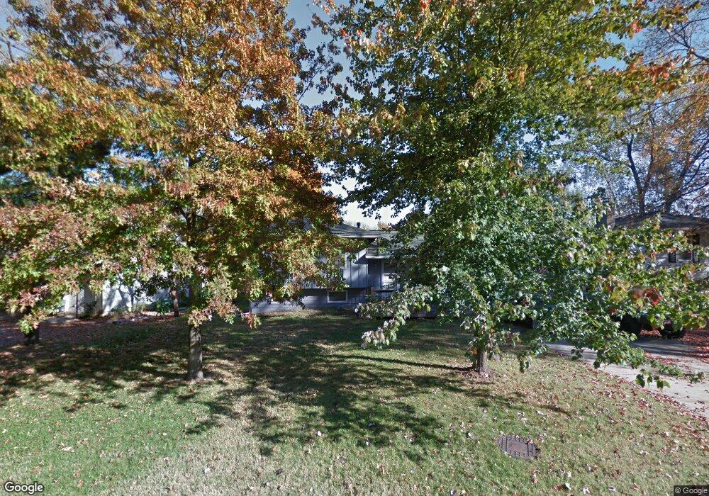 7405 Stearns St, Shawnee, KS 66203 - photo 1