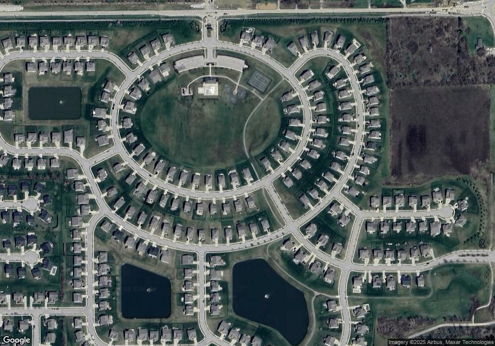 15484 Eastpark Cir W, Fishers, IN 46037 - photo 1