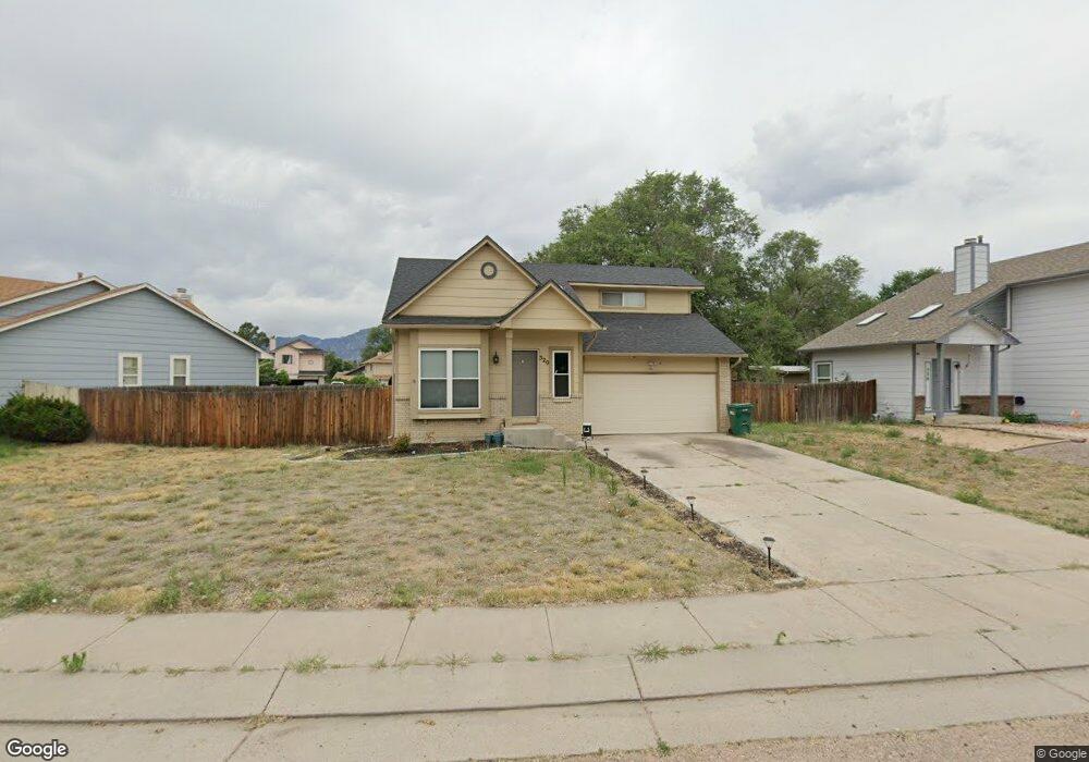 520 Pucket Cir, Colorado Springs, CO 80911 - photo 1