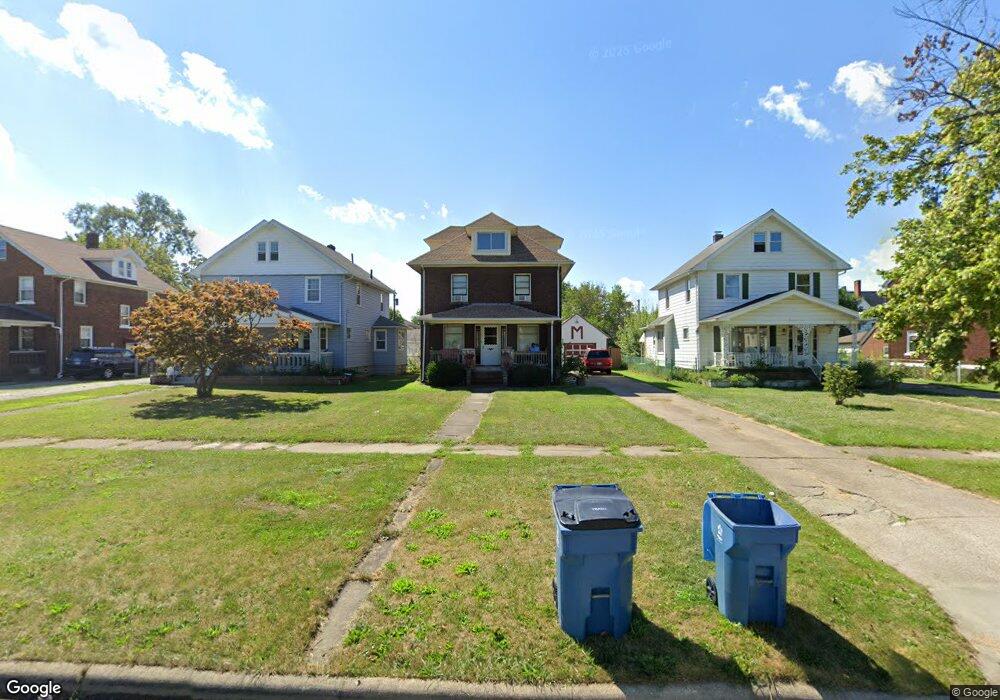 1922 E 31st St, Lorain, OH 44055 - photo 1