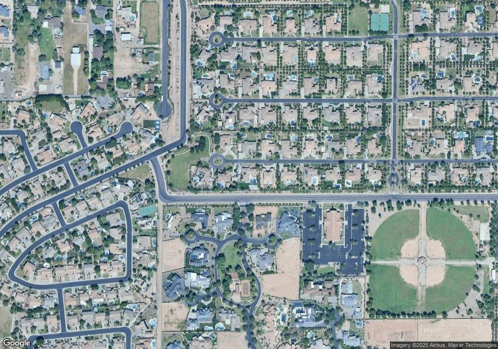 3249 E Indigo Cir unit 166, Mesa, AZ 85213 - photo 1