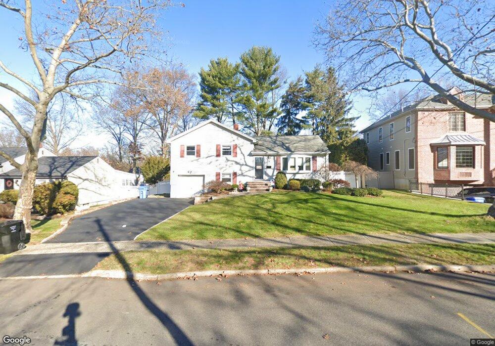 325 Spencer Place, Paramus, NJ 07652 - photo 1