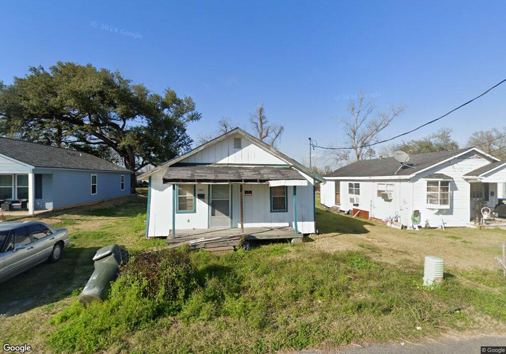 2335 Poplar St, Lake Charles, LA 70601 - photo 1