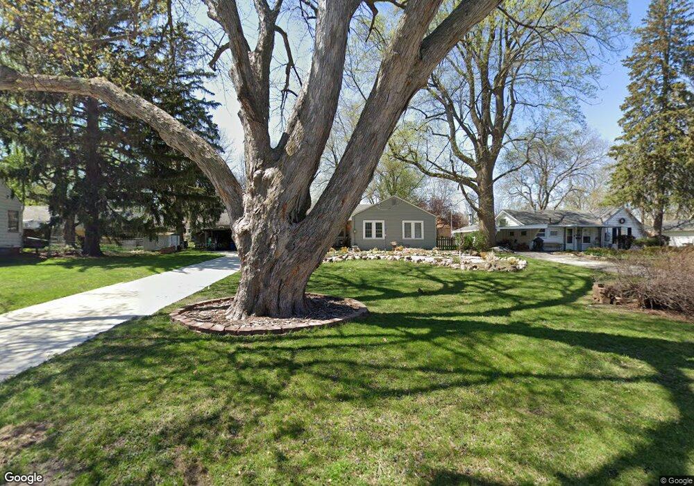 1716 45th St, Des Moines, IA 50310 - photo 1