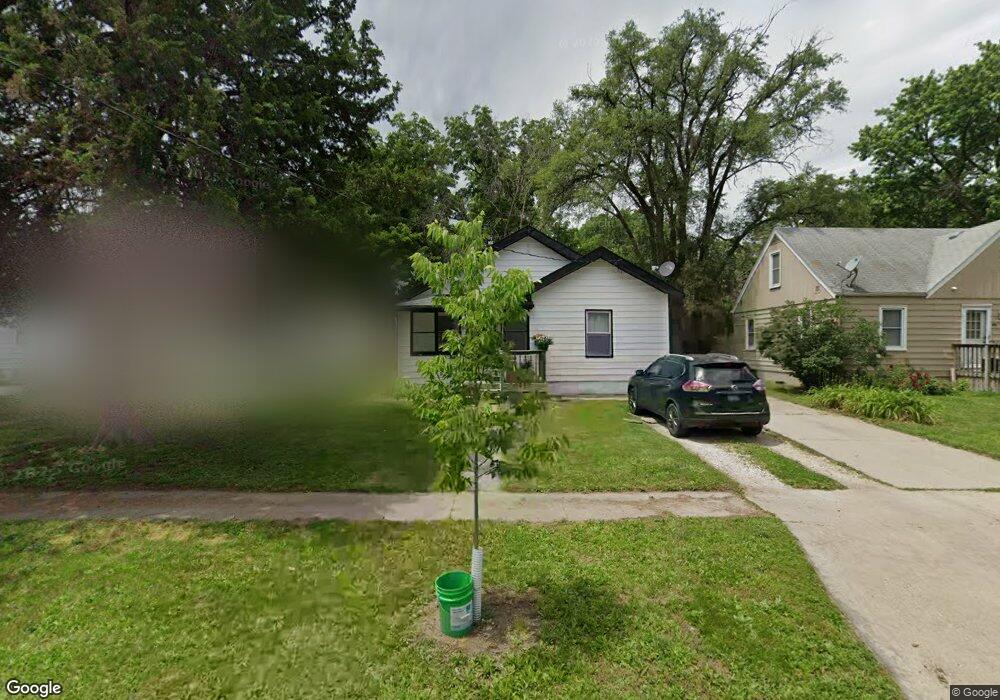 1306 E 28th St, Des Moines, IA 50317 - photo 1