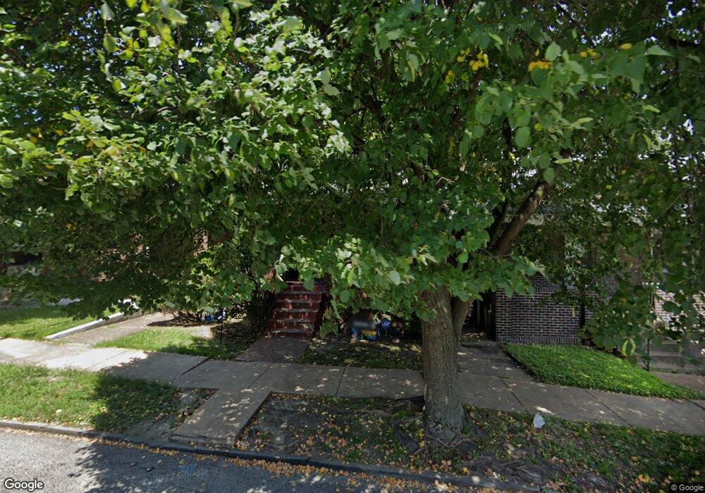 4133 N Taylor Ave, Saint Louis, MO 63115 - photo 1