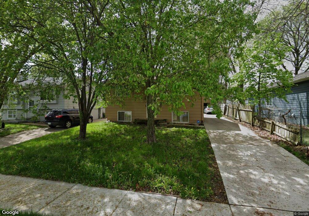 317 E Porter Ave, Des Moines, IA 50315 - photo 1