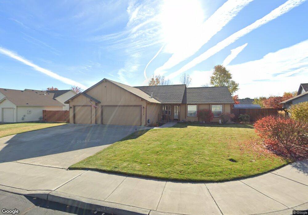 2034 NW Nickernut Ct, Redmond, OR 97756 - photo 1