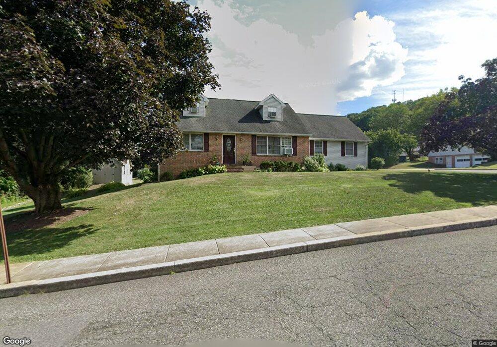 22 Franklin St, Bechtelsville, PA 19505 - photo 1