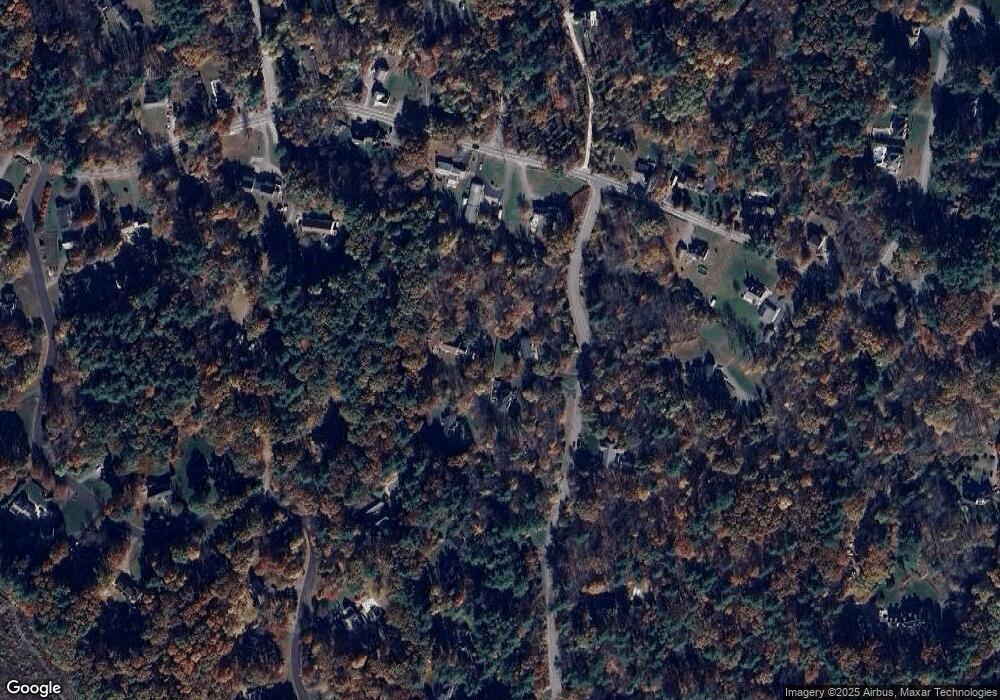 10 Frontier Dr, Pelham, NH 03076 - photo 1