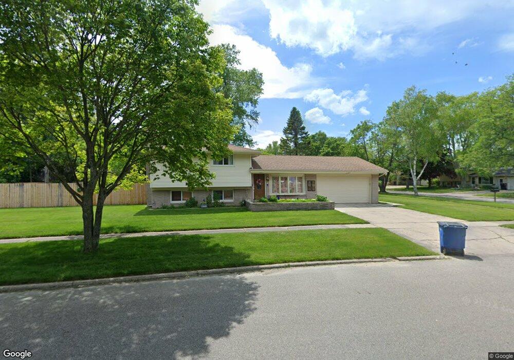 325 Ottawa Dr, Oscoda, MI 48750 - photo 1