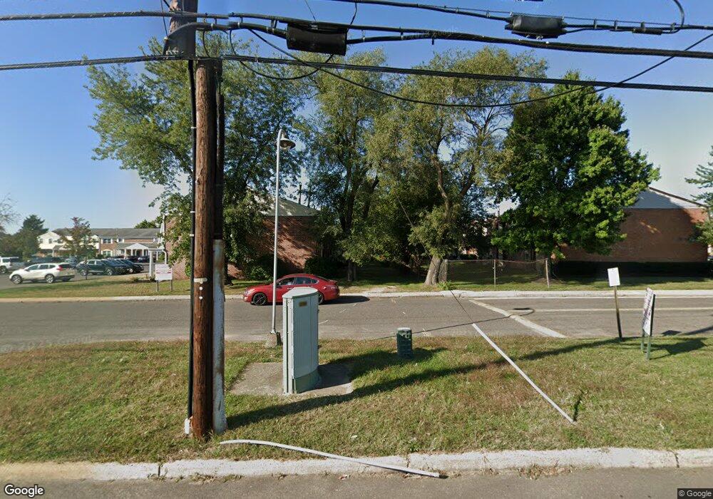 1176 Sunset Rd, Burlington, NJ 08016 - photo 1