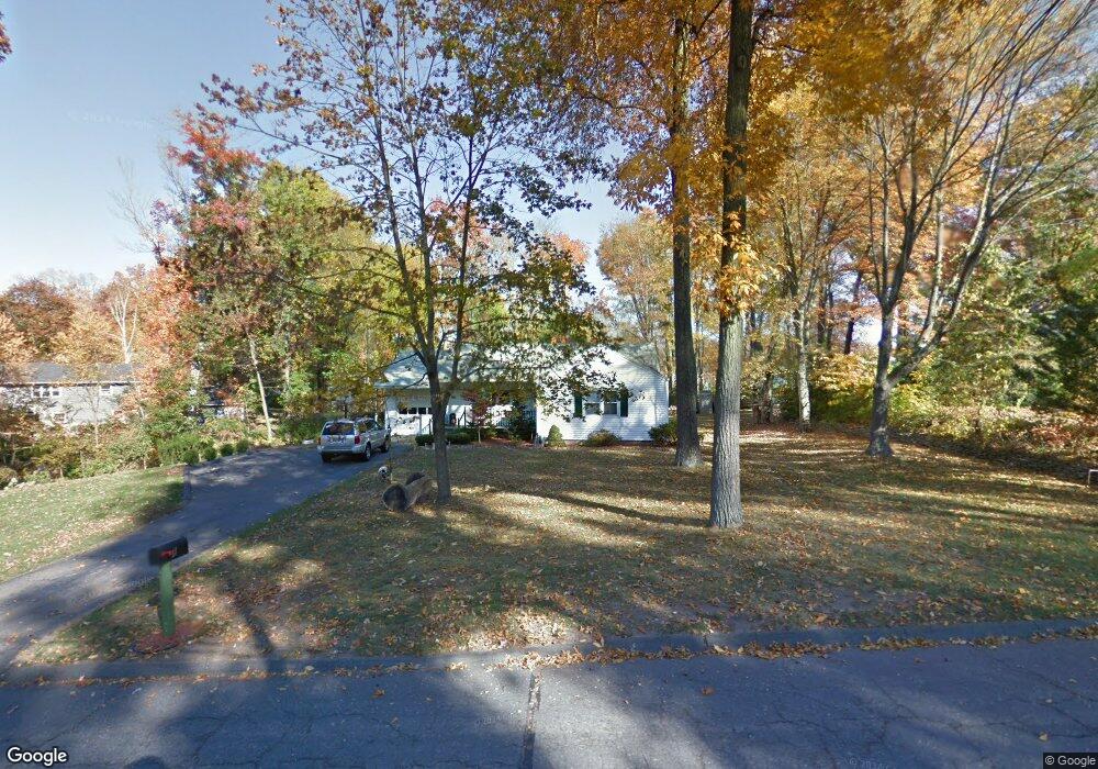 8 Bayberry Rd, Glastonbury, CT 06033 - photo 1