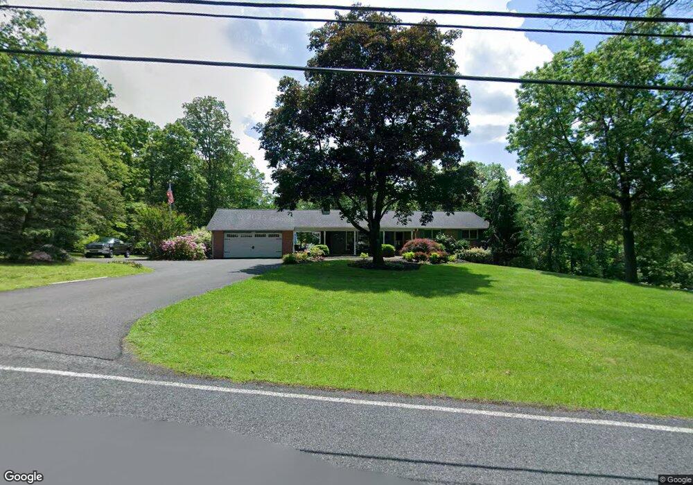 4331 E Campbell Rd, Pennsburg, PA 18073 - photo 1