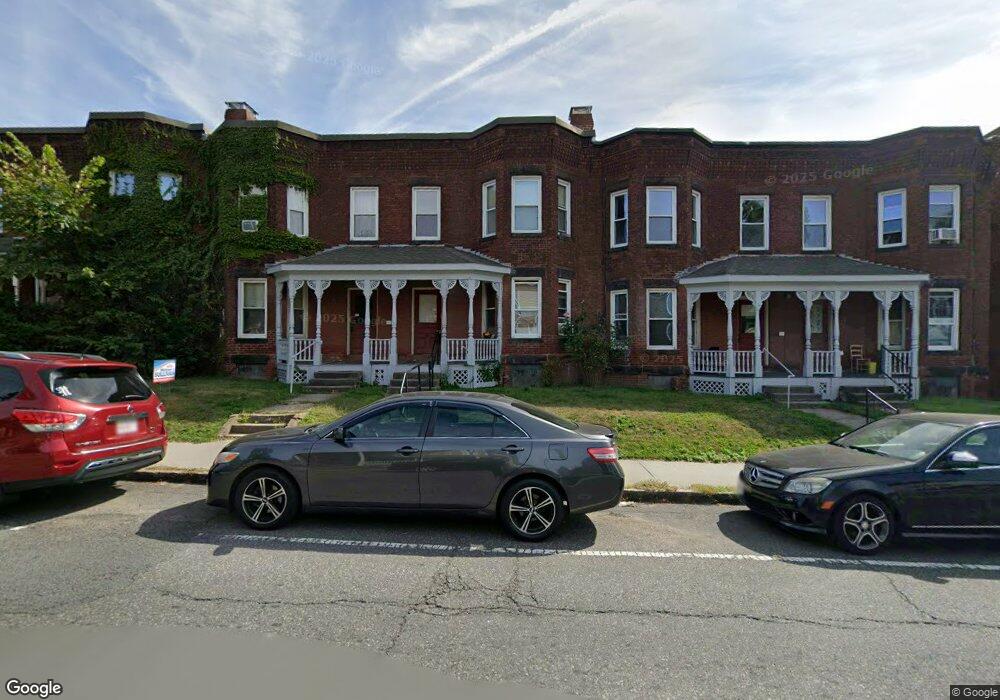 524 Pleasant St unit A, Holyoke, MA 01040 - photo 1