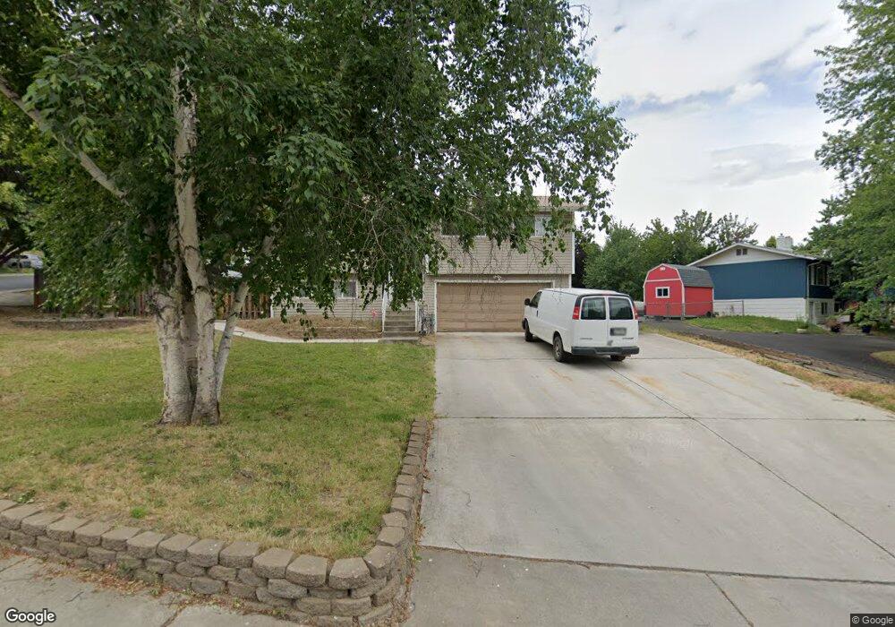 1820 SW Athens Ave, Pendleton, OR 97801 - photo 1