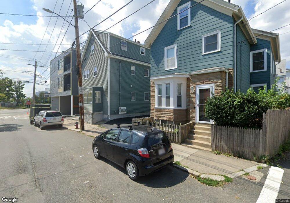 1 Hadley Ct unit E, Somerville, MA 02145 - photo 1