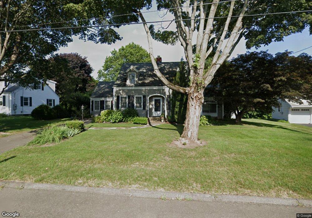 27 Parkway Dr, Trumbull, CT 06611 - photo 1