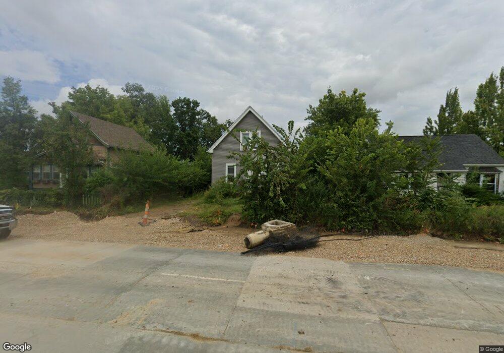 1954 Mt Vernon Rd, Cedar Rapids, IA 52403 - photo 1