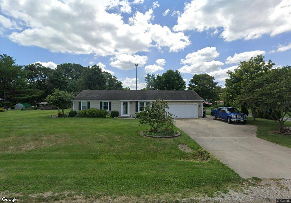 10019 E North Timberlake Ave, Effingham, IL 62401 - photo 1