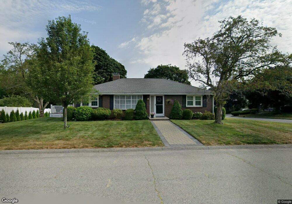 84 Cliffside Rd, Lowell, MA 01852 - photo 1