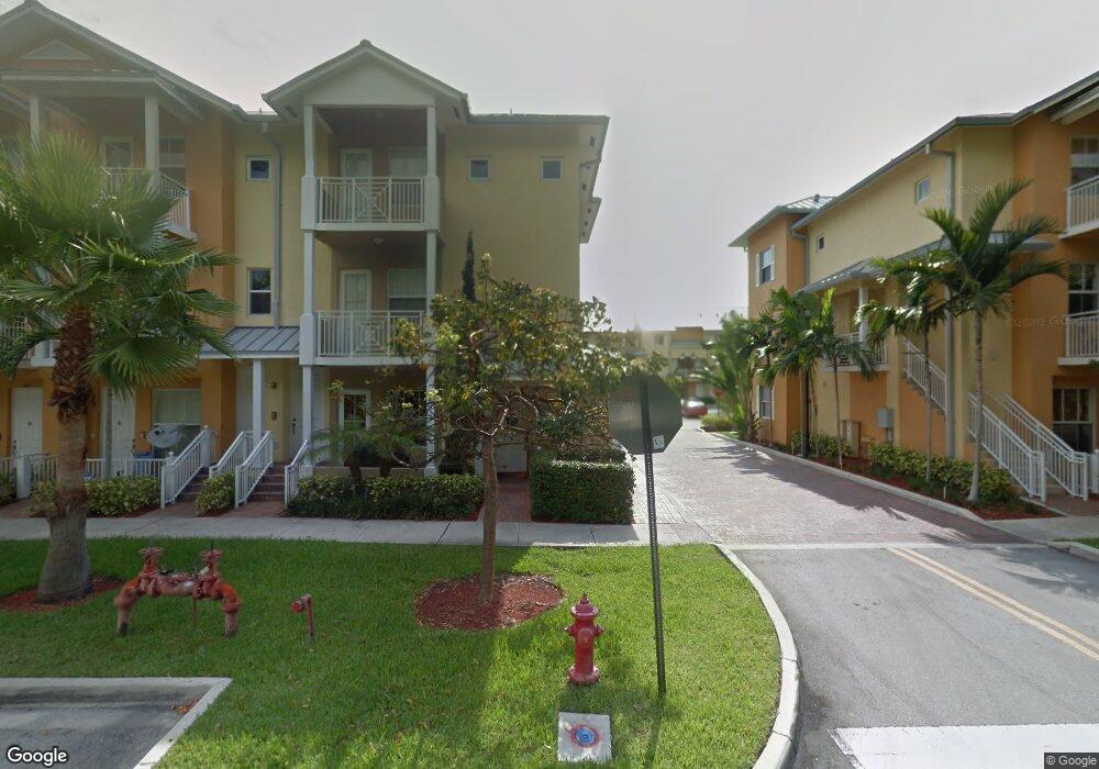 374 SW 14th Ave unit 374, Fort Lauderdale, FL 33312 - photo 1