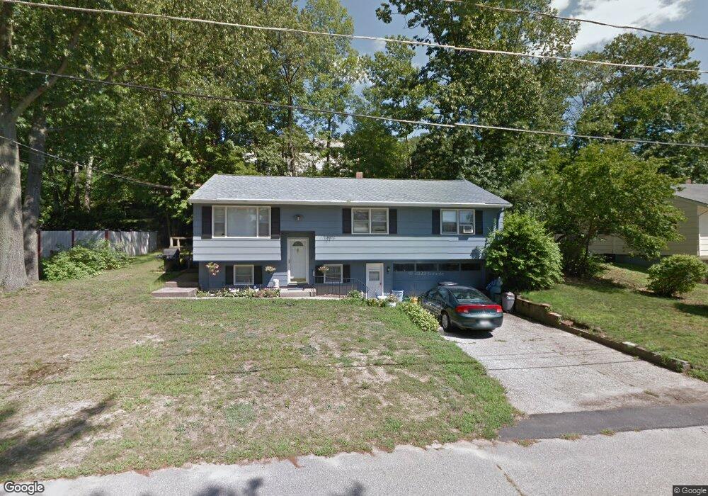 28 Raleigh Dr, Nashua, NH 03062 - photo 1