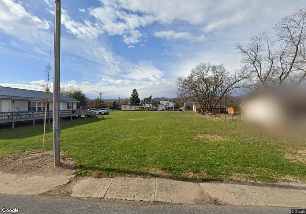 302 N Elm St, Moorefield, WV 26836 - photo 1