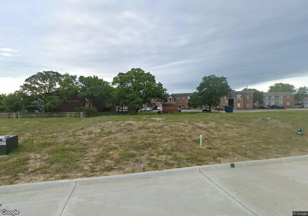 407 Country Meadows Cir, Cleburne, TX 76033 - photo 1