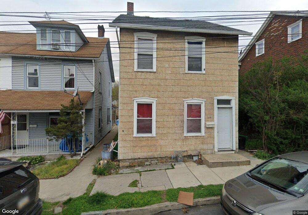 219 E Walnut St unit 221, Allentown, PA 18109 - photo 1