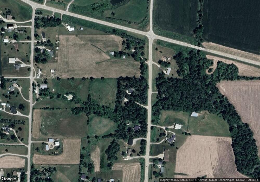 2251 W 28th St N, Newton, IA 50208 - photo 1