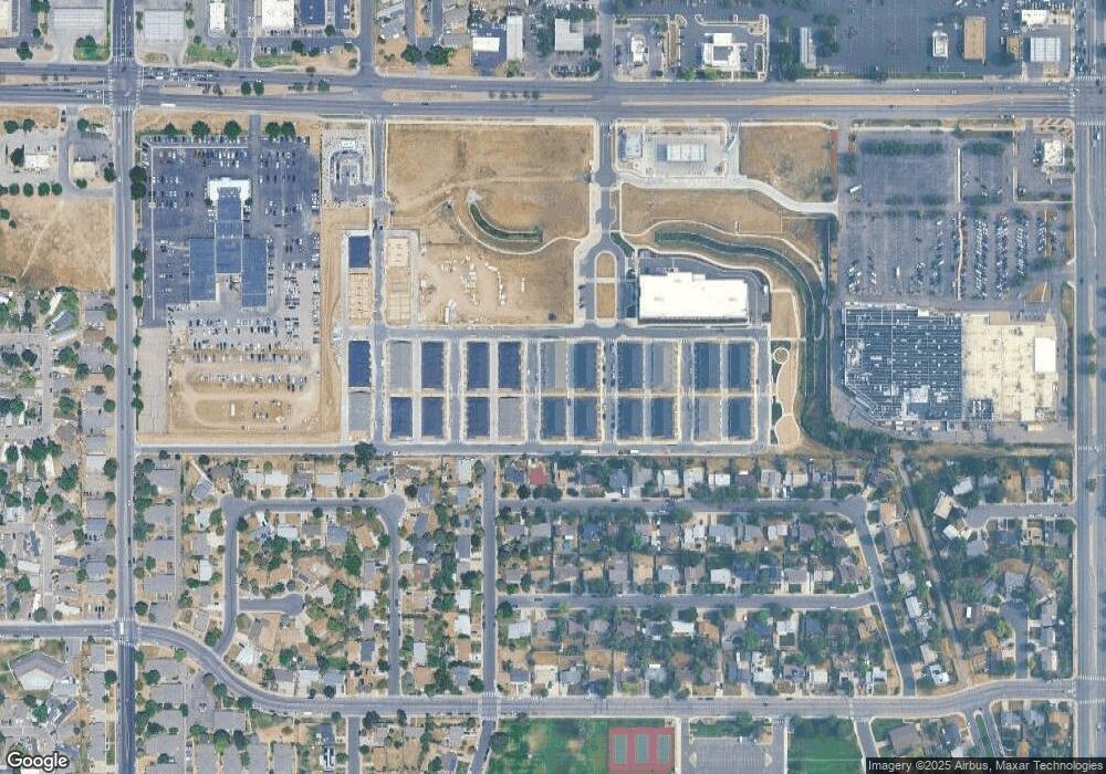 1424 Elkhart St, Aurora, CO 80011 - photo 1