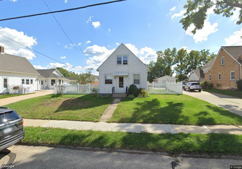 75 Wilson Ave SW, Cedar Rapids, IA 52404 - photo 1