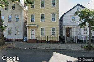 679 Saratoga St Unit 2R, Boston, MA 02128