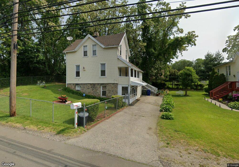 1220 Chopsey Hill Rd, Bridgeport, CT 06606 - photo 1