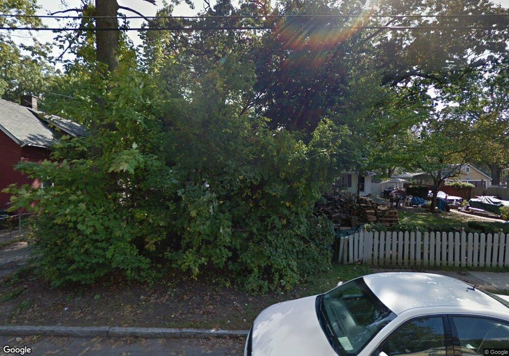 37 Ina St, Springfield, MA 01109 - photo 1